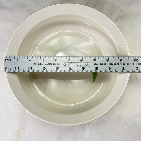 Vintage Pfaltzgraff Dahlia Round Vegetable Bowl with Design - Picture 8 of 9